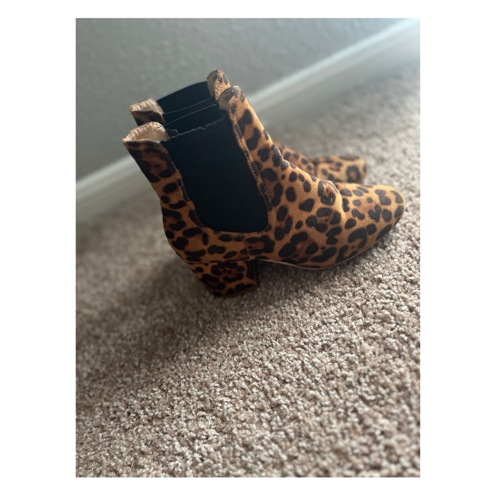 Women’s Cheetah Print Boots